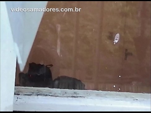 ❤️ Home cachondo mirando á súa moza con outro mozo, gravando un vídeo de carallo sen molestar á parella Vídeo anal en % gl.justindianpornx.ru % ️❤